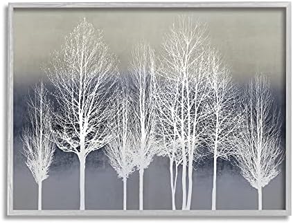 תעשיות סטופל מודרניות יער עץ נוף חורפי על דפוס, שתוכנן על ידי קייט בנט אפור אפור קיר ממוסגר, כחול