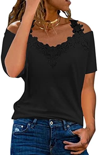 חולצות לנשים בגזרה רופפת שרוול קצר כתף קרה עם צוואר פרחוני מודפס חולצות טיז מזדמנים אופנתיות