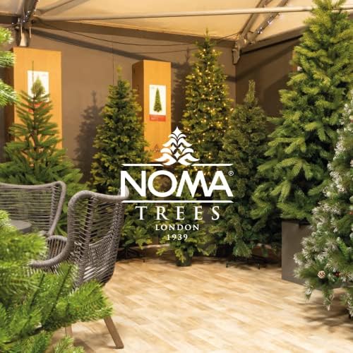 NOMA 7.5ft Lakeland Fir חג המולד, מעוטר בקונוסים ופירות יער, ענפים צירים, מעמד מסתובב מתכת, שימוש