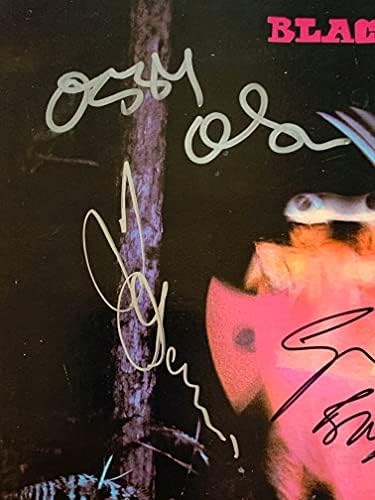 השבת השחורה חתמה על אלבום קבוצה פרנואידית חתום אוזי אוסבורן טוני איומי בקט לואה
