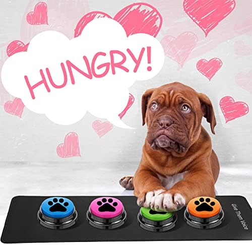 הגדרת כפתורי כלבים מדברים כוללים 4 כפתורי כלבים הניתנים להקלטה, כפתורי שיחה לתקשורת כלבים, מחצלת כפתור כלב,