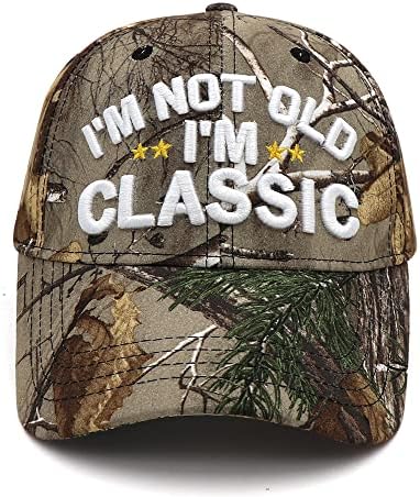 מתנות פרישה מצחיקות כובע משאיות לגברים נשים, מתנת יום הולדת ייחודית אני לא זקנה אני כובע בייסבול קלאסי לאבא,